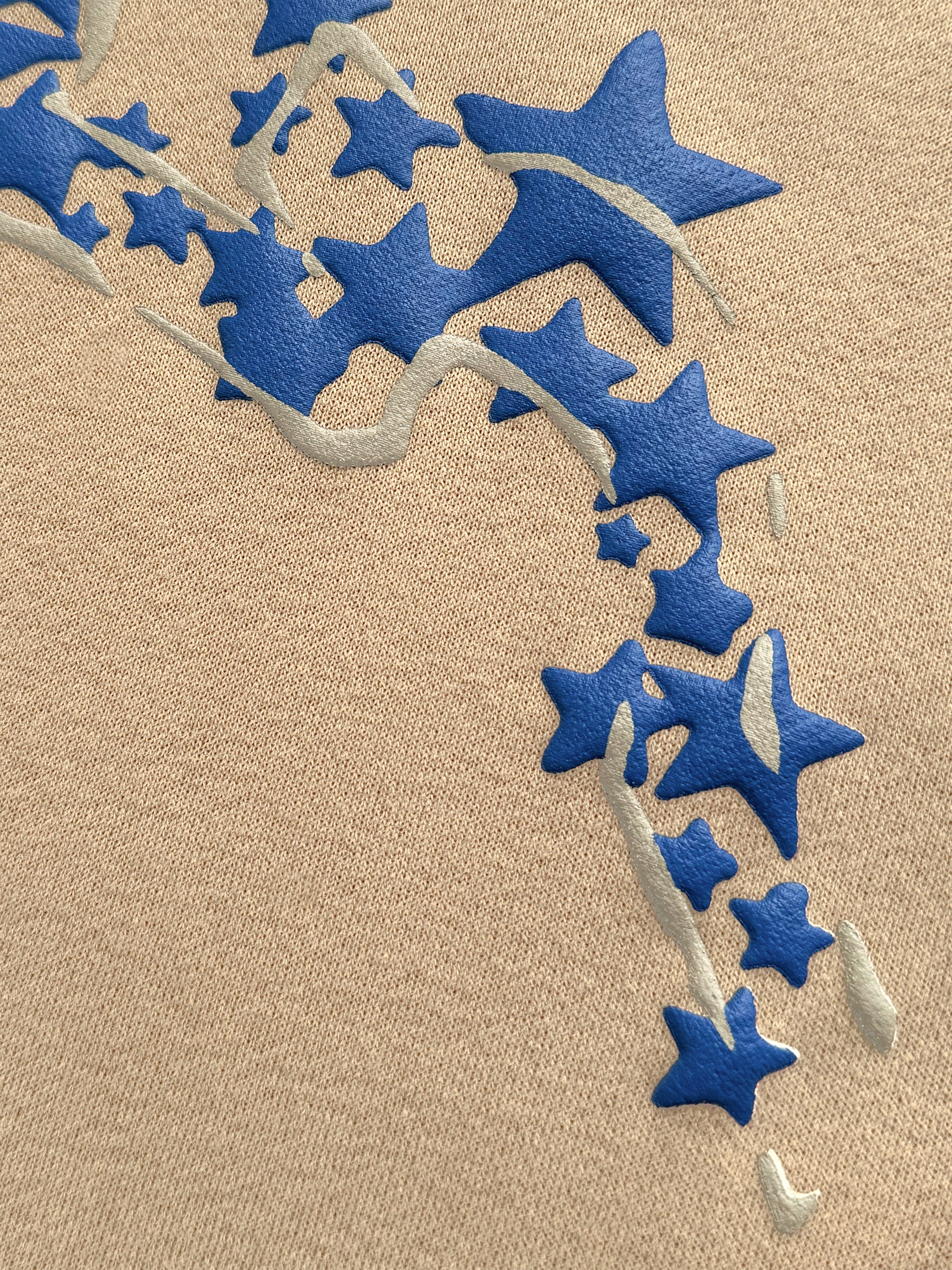 SAND PUFF STARS HOODIES